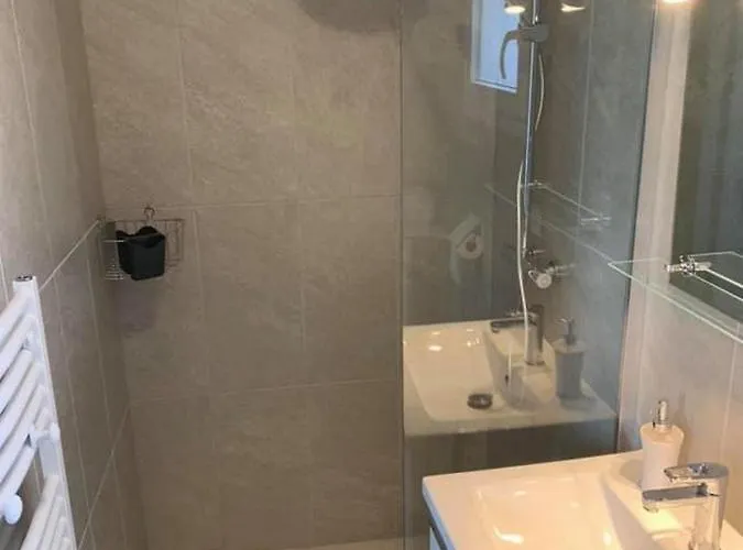 La Grenouillere * Caussade