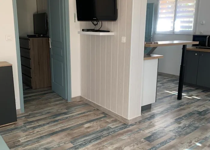 別荘 La Grenouillere コサード